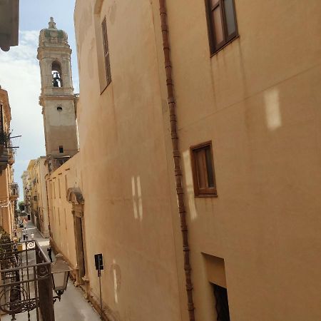 Carlo'S Rooms Trapani Exterior photo