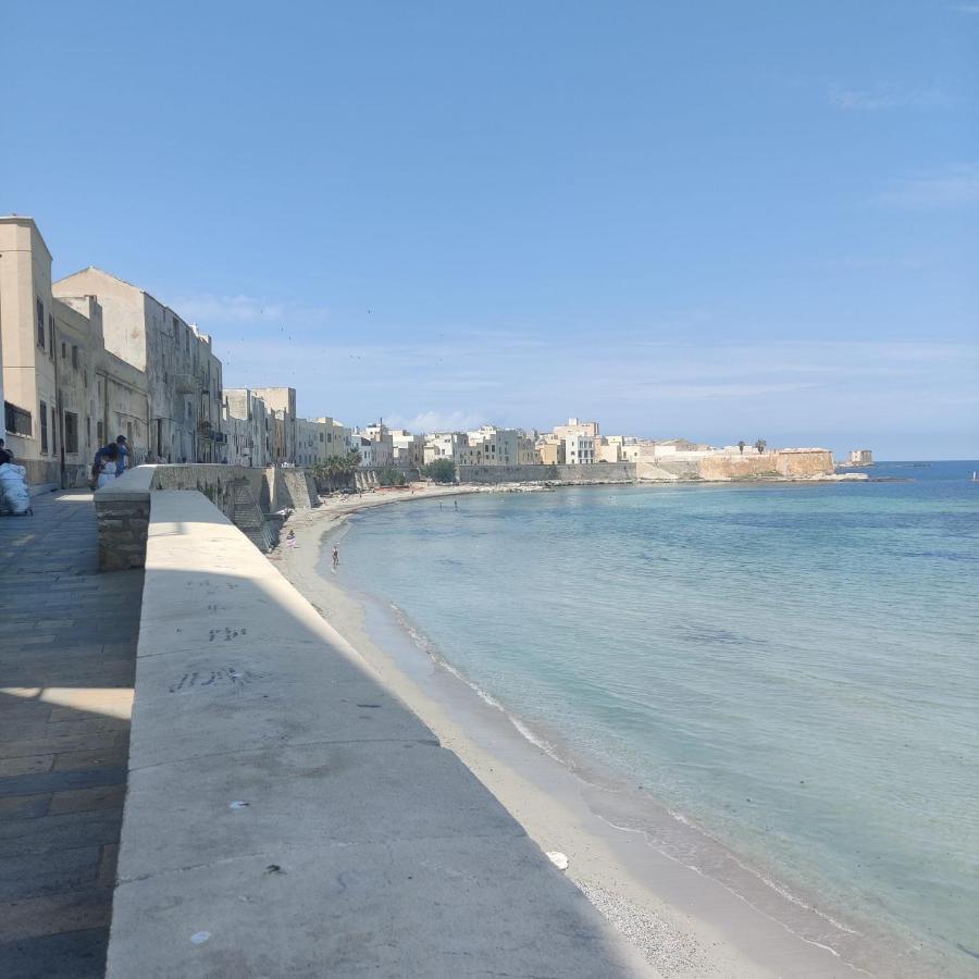 Carlo'S Rooms Trapani Exterior photo